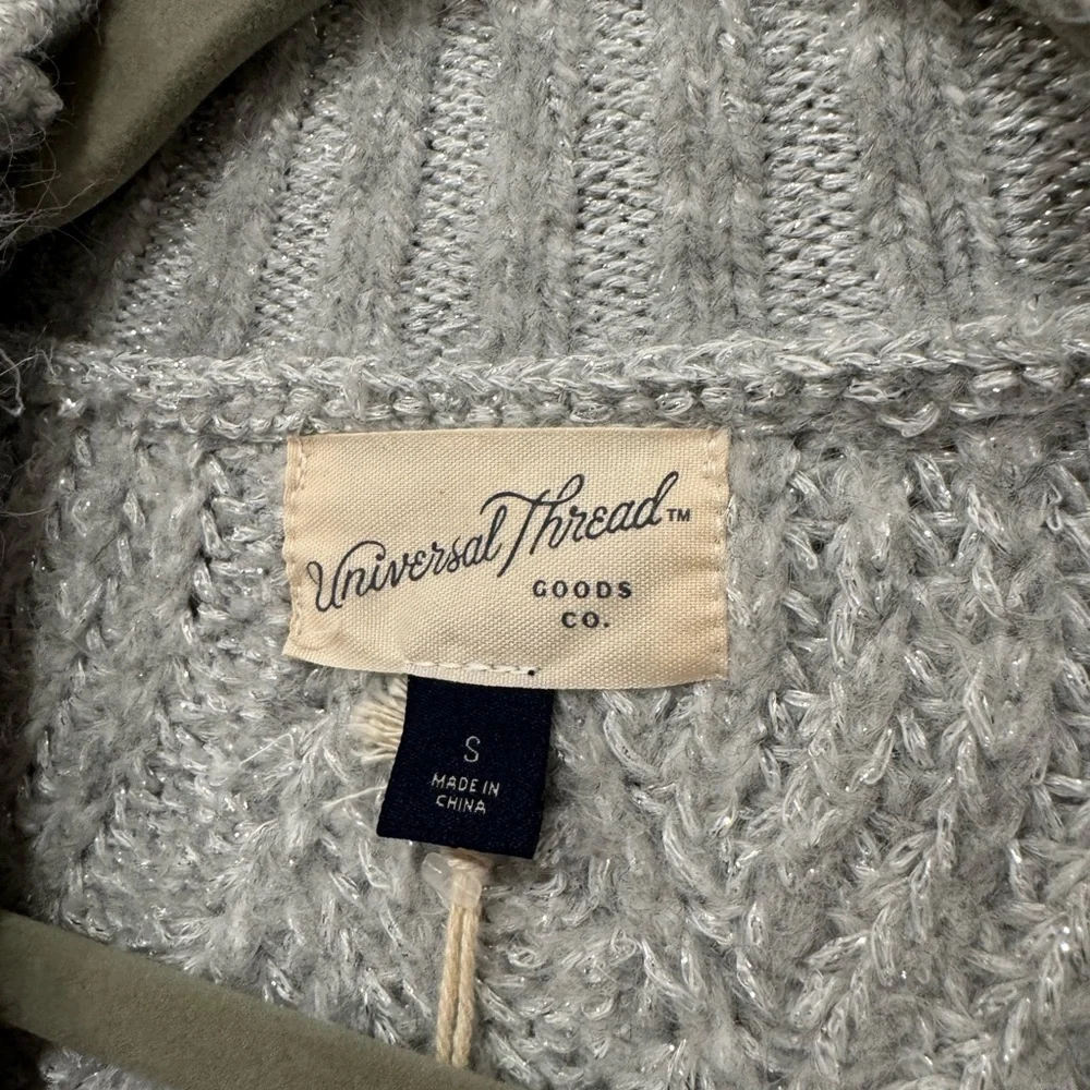 Universal Thread Silver Chunky Knit Cardigan - Picture 4 of 5